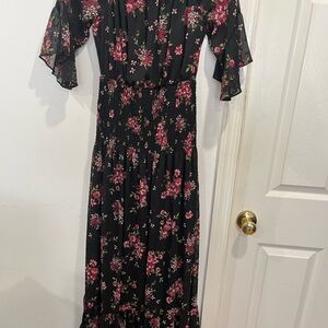 Floral maxi dress Premier Amour size 2
F-18